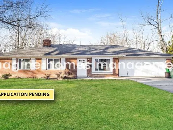 5531 Renee Dr, Highland Heights, OH 44143