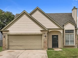 2500 Coldstream Dr, Fort Worth, TX 76123