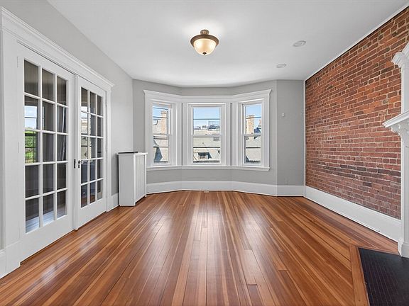 2nd image of 16 Garrison Rd APT 5