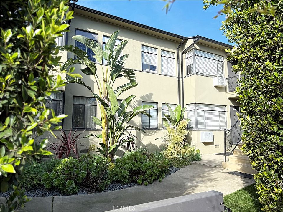 1st image of 2652 23rd St #2652