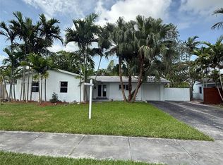 9934 SW 195th St, Cutler Bay, FL 33157