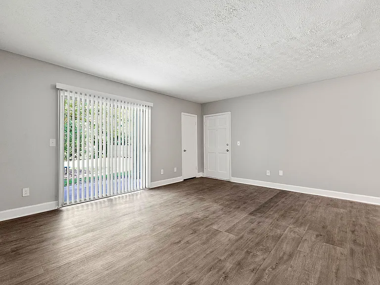 Pines at Lawrenceville Apartments — Photo 37