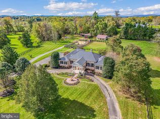 23333 Four Chimneys Ln, Middleburg, VA 20117
