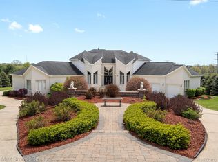 906 Yule Rd, Leonard, MI 48367