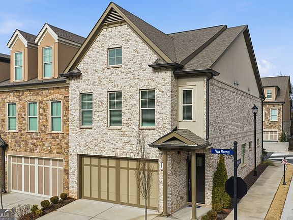 2nd image of 110 Via Roma