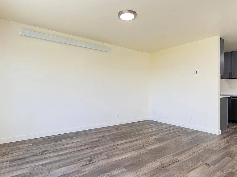1310 E Thomas St #304 — Photo 9