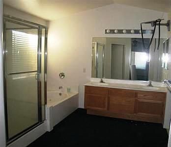 5th image of 78790 Sunbrook Ln