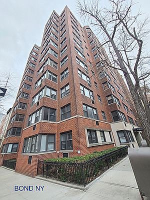 1st image of 20 Beekman Pl APT 3E