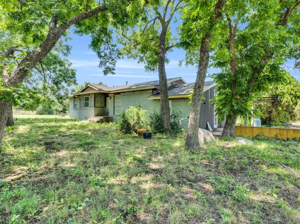 5201 Ranchero Ln, Dallas, TX 75236