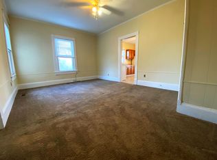 1301 4th St APT 3, Waynesboro, VA 22980