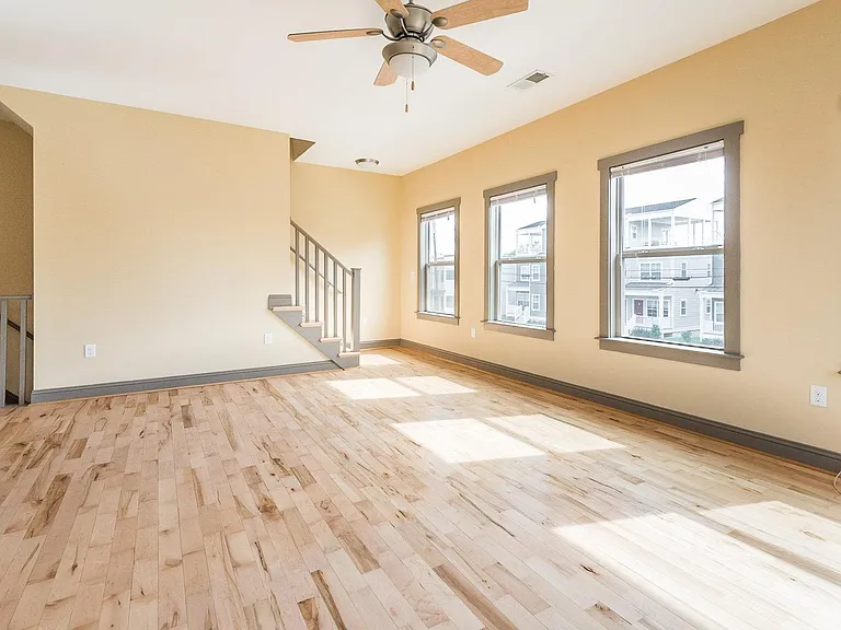 1323 McDonough St #B — Photo 5