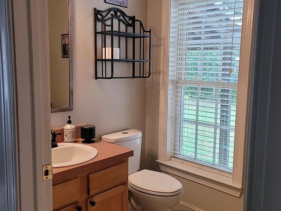 2nd image of 215 Sparta Dr #28