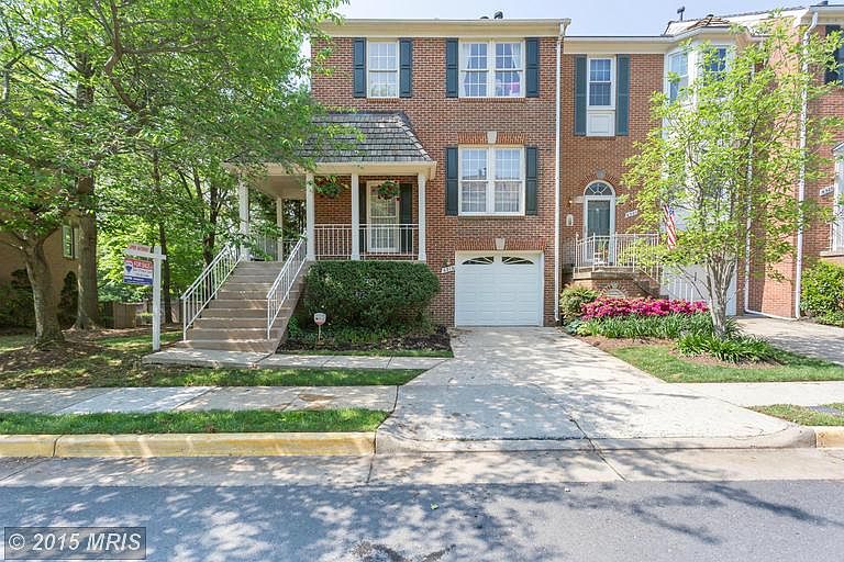 1st image of 6319 Crooked Oak Ln