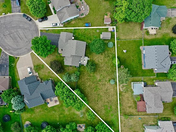 4th image of 536 20th Ave N