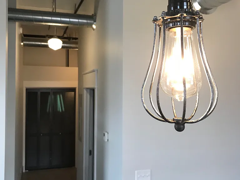 210 N Walnut St #11 — Photo 4