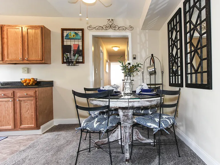 Goodnow Hill and Franconia Apartments — Photo 10