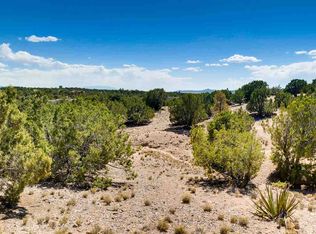 15 Camino Calabasas, Santa Fe, NM 87506
