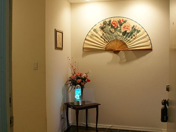 A welcoming entrance with Tile Flooring