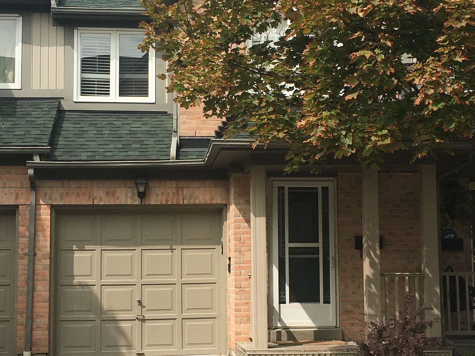3 bed, $3,300 — Photo 1