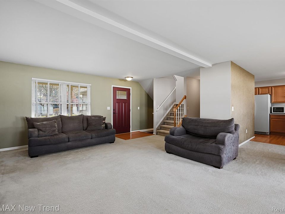 8795 Cove Ct, photo 9