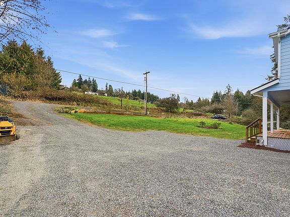 2nd image of 1257 Cloverdale Rd