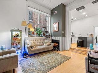 46 N Front St APT 2, Philadelphia, PA 19106