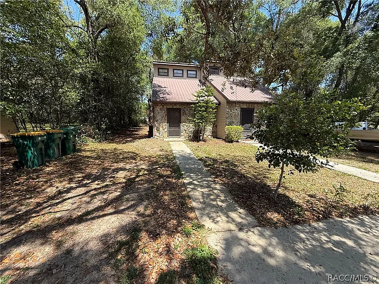 2316 Colby St — Photo 18