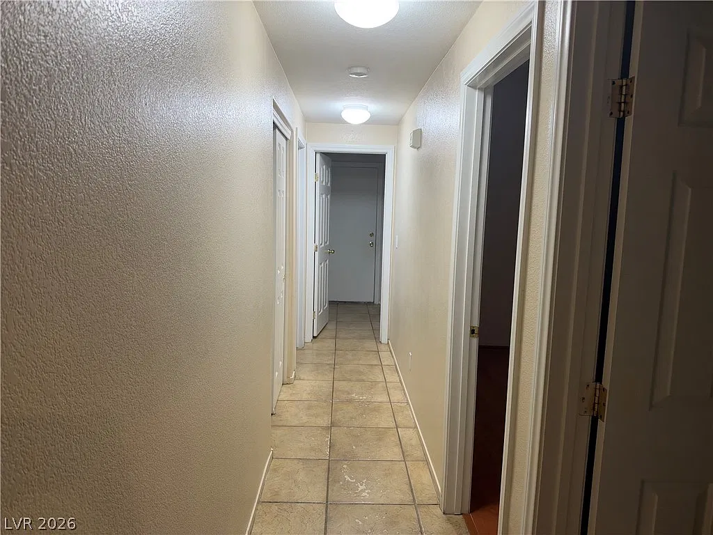 3 bed, 2.0 bath, 1182 sqft, $1,795 — Photo 4