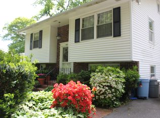 15 Tiverton Pkwy, Worcester, MA 01602