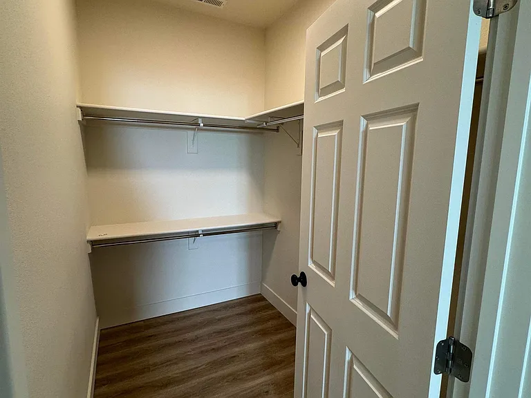 115 Alderson Ave — Photo 14
