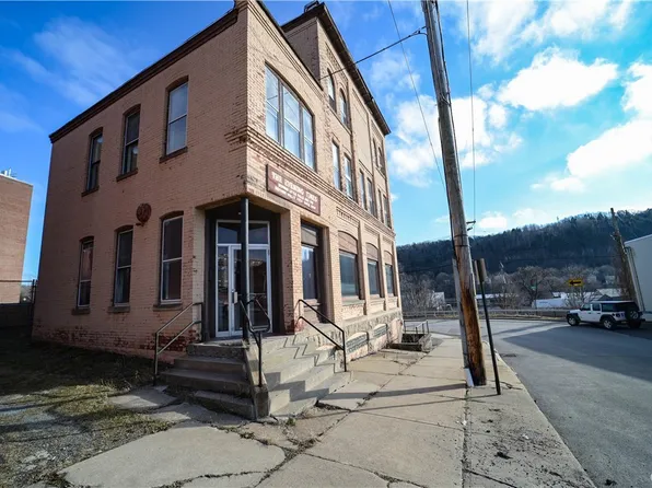 347 S 2nd St, Little Falls, NY 13365