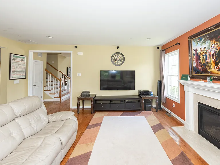1 Warmstone Way — Photo 14