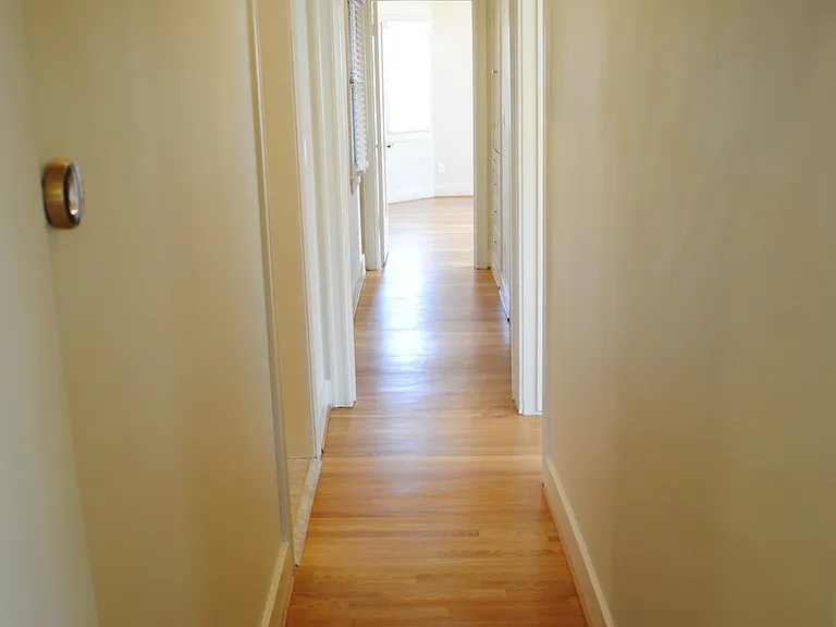 1172 E Orange Grove Blvd — Photo 4