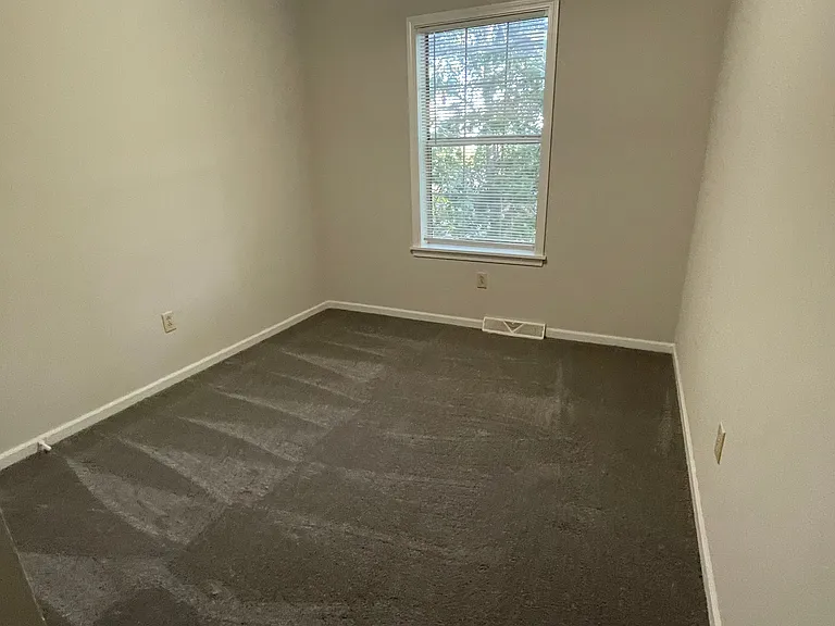 2213 Live Oak Ln — Photo 10