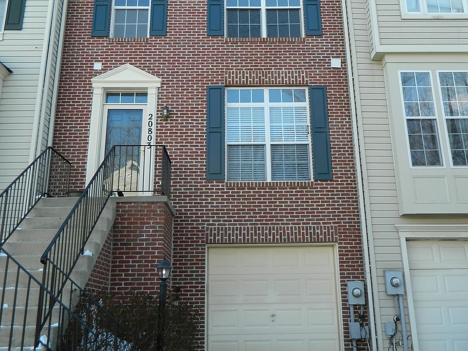 EXTERIOR/FRONT