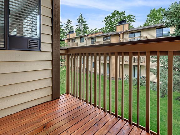 5th image of 12648 NE 144th St #B303