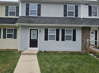 18 Heron Ct, Newark, DE 19702