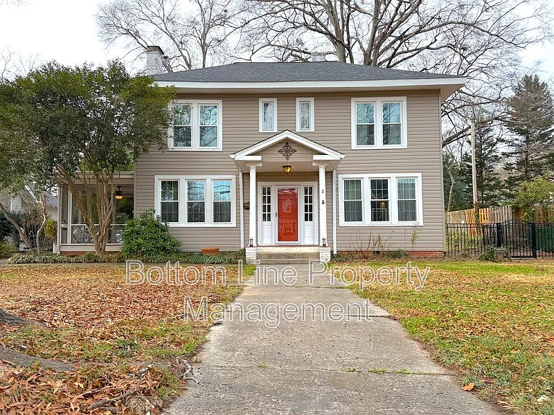 3 bed, 2.0 bath, 2138 sqft, $2,275 — Photo 3