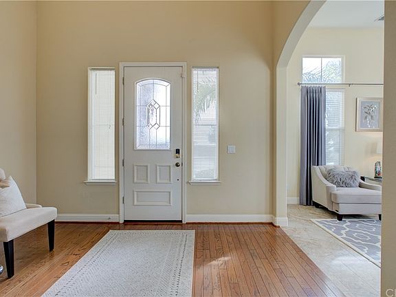 5th image of 1643 Oak Grove Ln