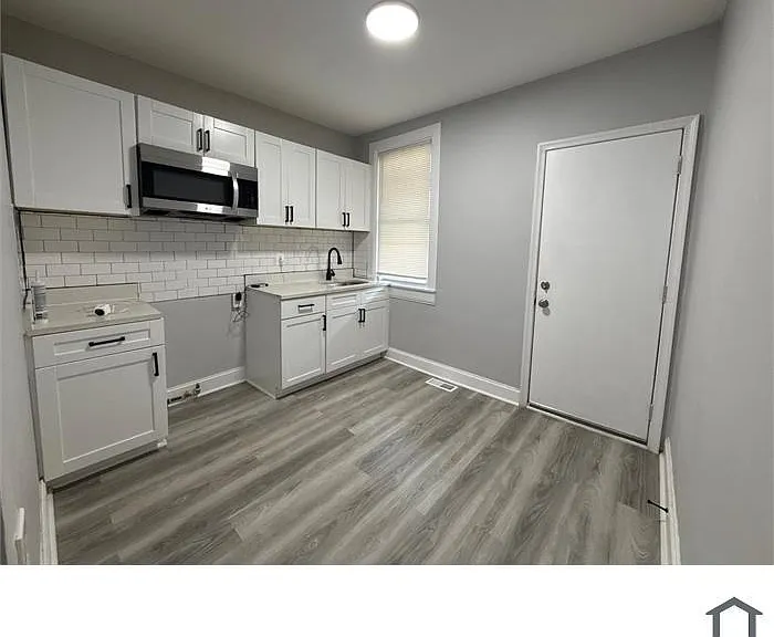 499 E Lorraine Ave — Photo 6