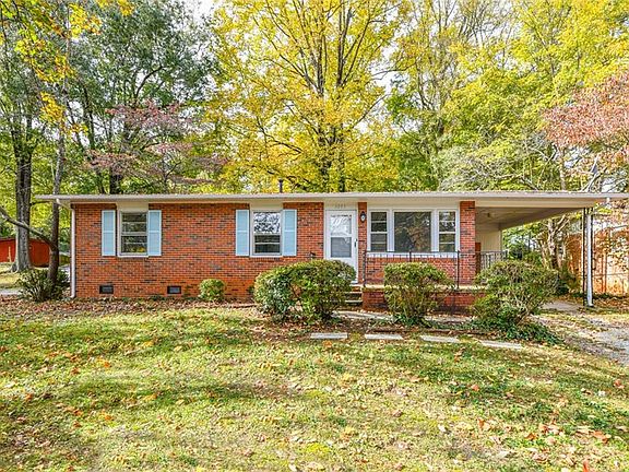 2nd image of 3205 Dreiser Pl