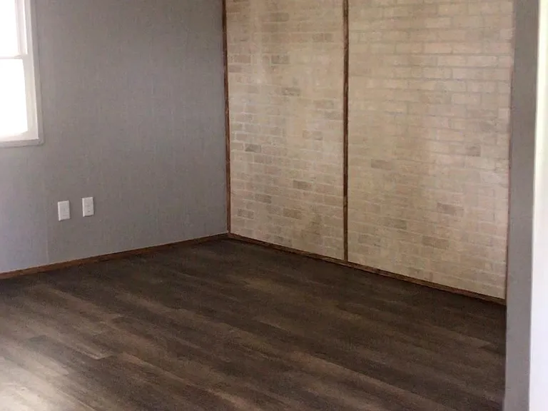 here's a couple rooms, I tried to add a video but it didn't take