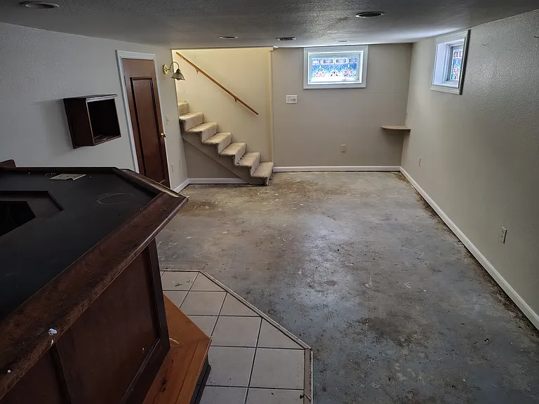 4342 Willys Pkwy — Photo 23