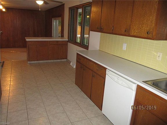 4th image of 4938 Hartley Dr