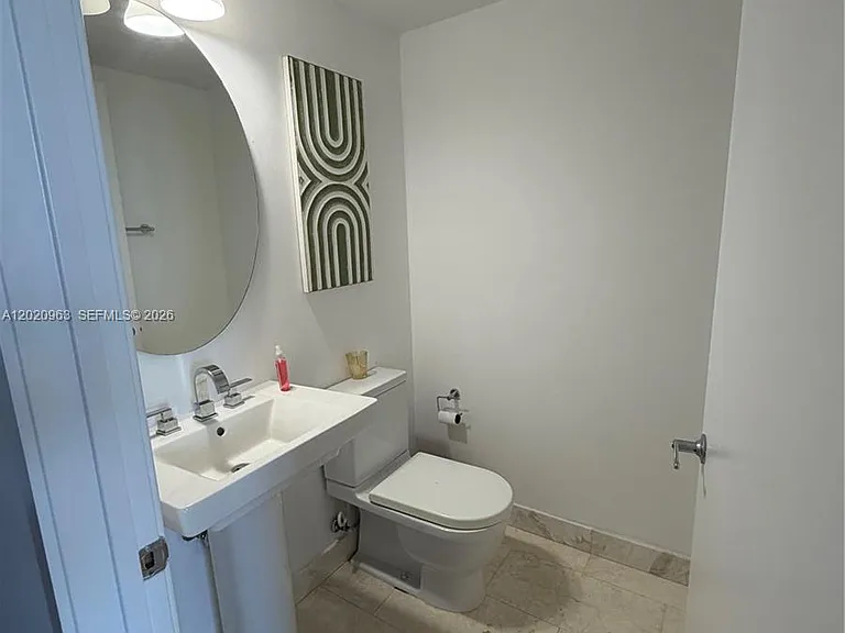 185 SW 7th St #3209 — Photo 42