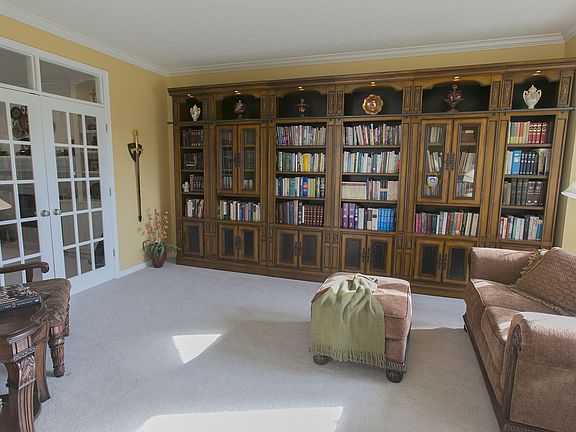 Formal Living Room/Library