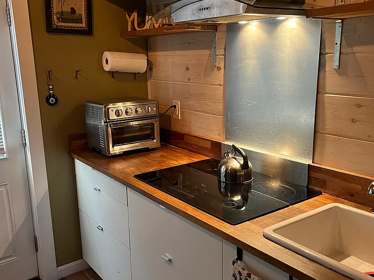 10 Cove Ave — Photo 37