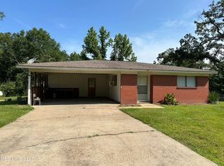 1628 Dry Creek Rd, Magee, MS 39111
