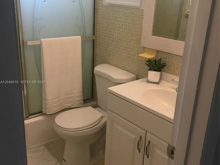 1720 Funston St #203 — Photo 7