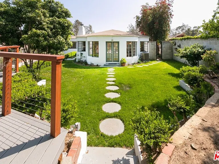486 Denslow Ave — Photo 9